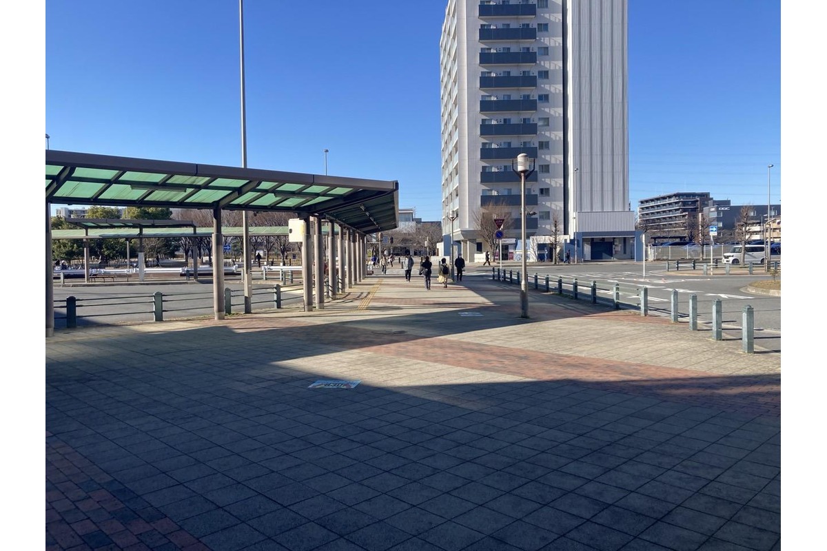 三郷中央駅西口から直進する道順