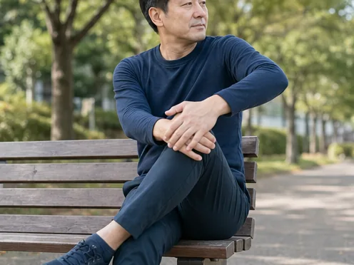 お尻を強く伸ばそうとする男性