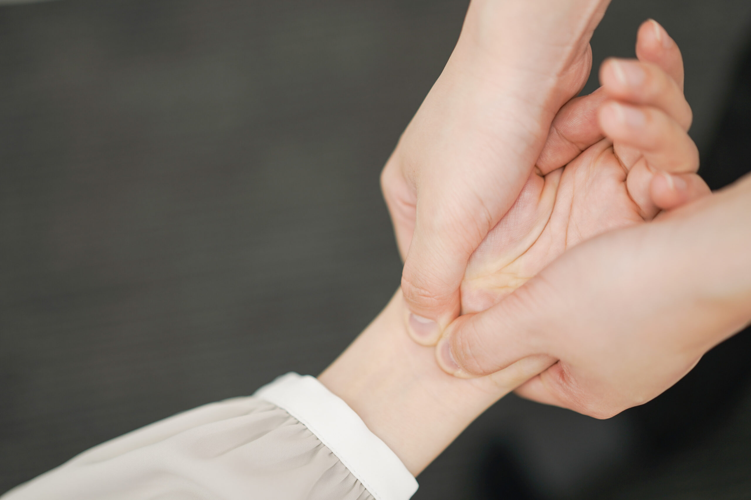 草加のCUREPROで骨格と全身のバランスを見立てる施術イメージ