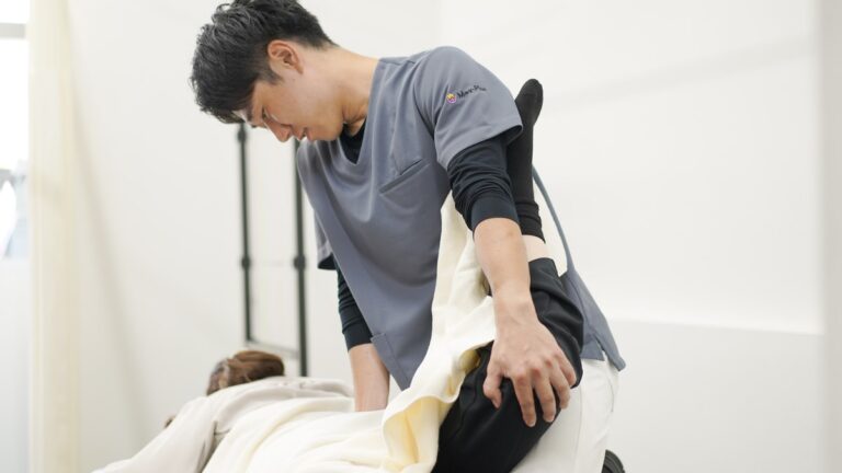 産後腰痛なら吉川美南のCUREPRO｜抱っこで腰がつらいママへ